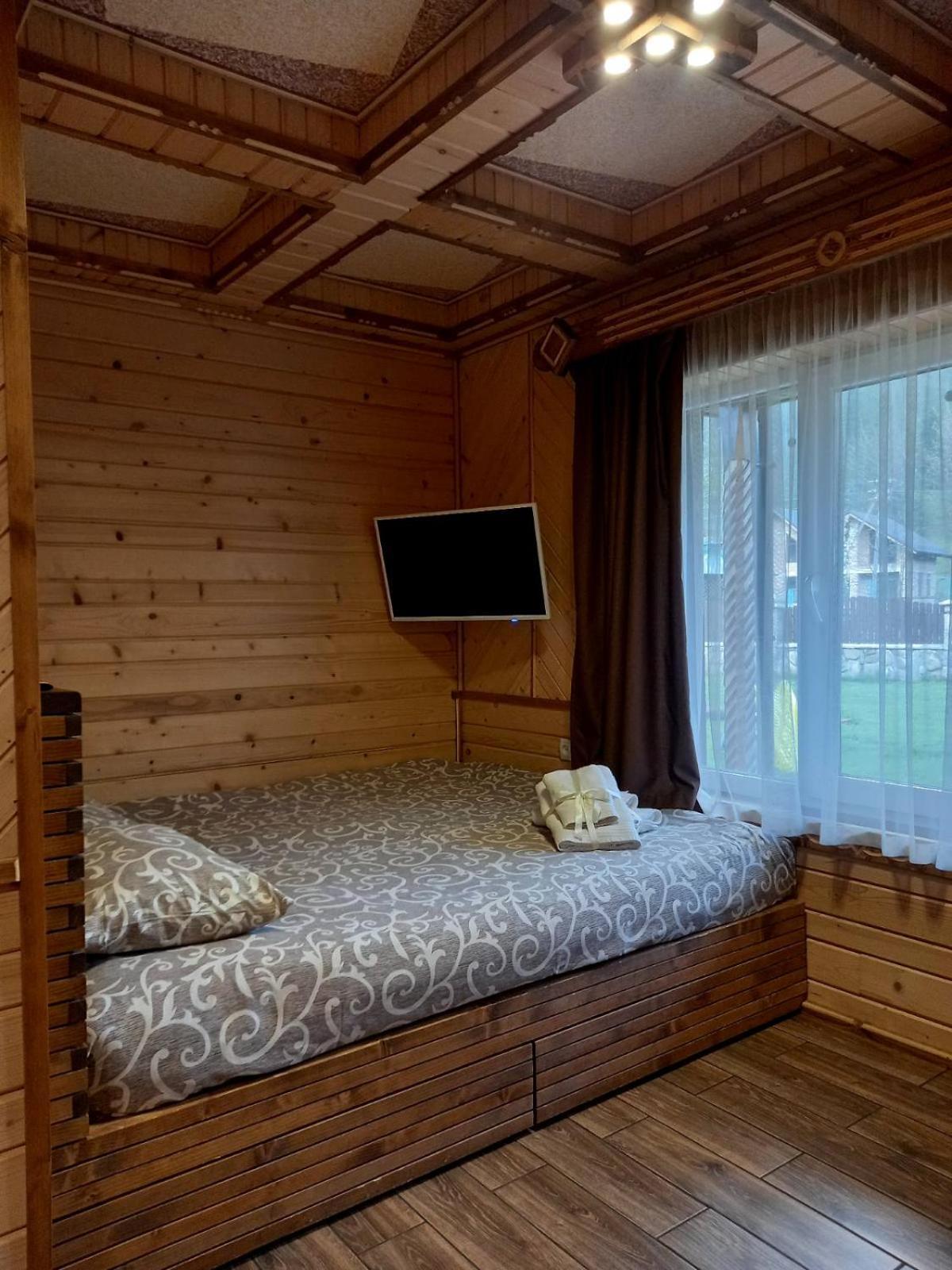 Voyage Tatariv Otel Oda fotoğraf