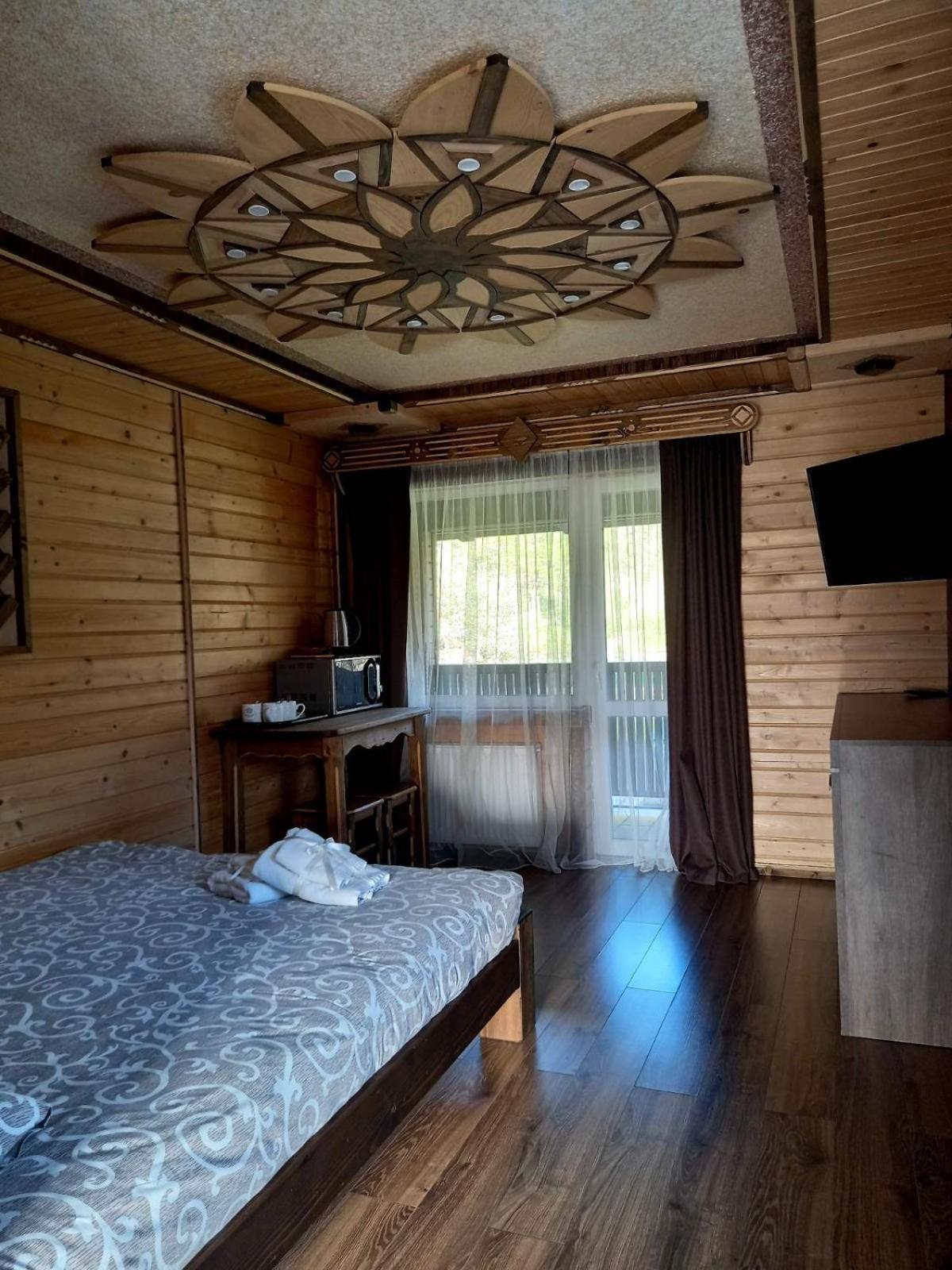 Voyage Tatariv Otel Dış mekan fotoğraf